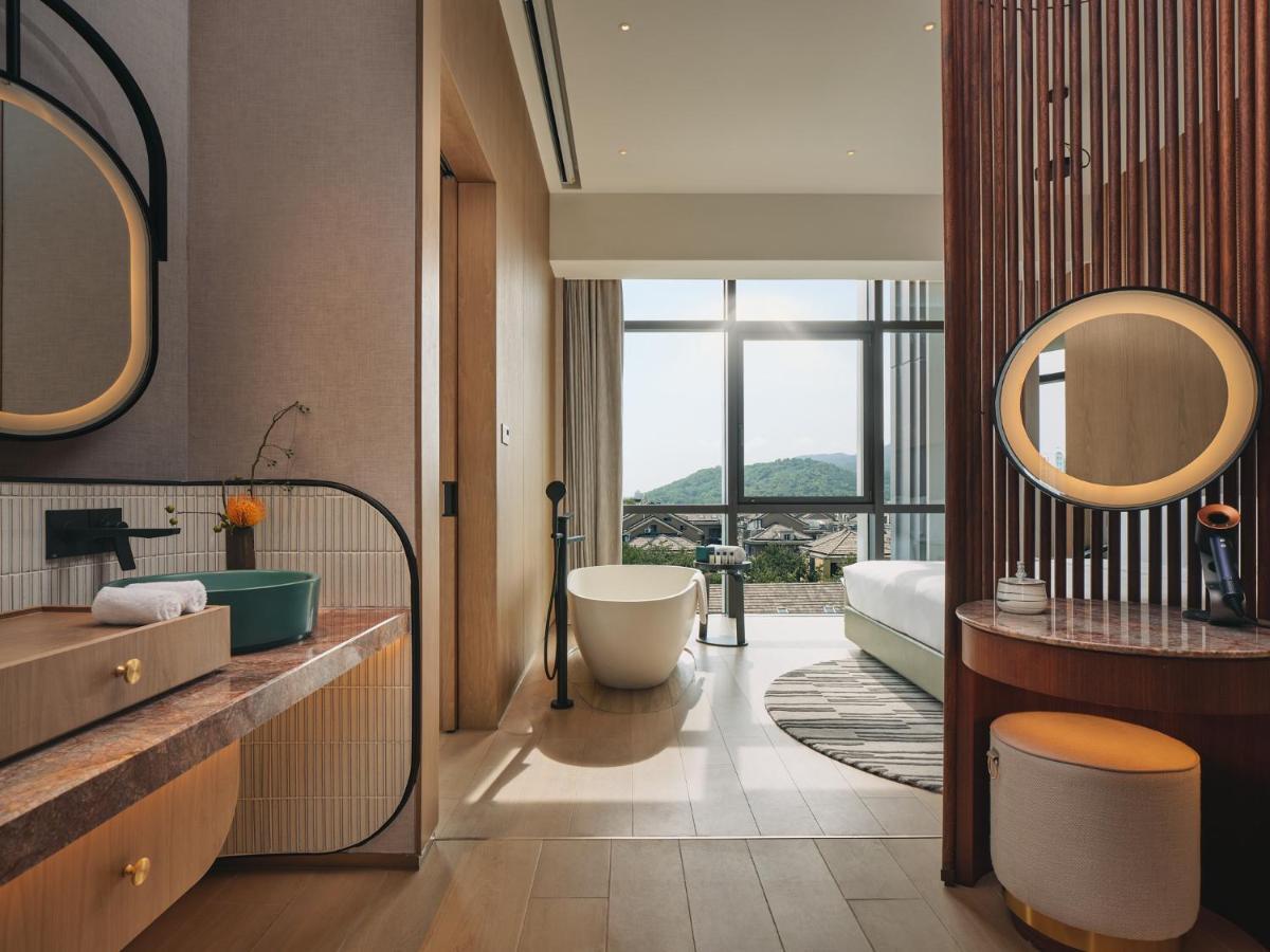 Hotel Indigo Hangzhou Uptown,Close To Westlake , Boutique Design Hotel With Freeflow Minibar Экстерьер фото